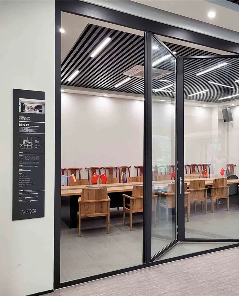 Welcome to a World of Elegance and Functionality Slimline Folding Doors by MEDO -01 (1)